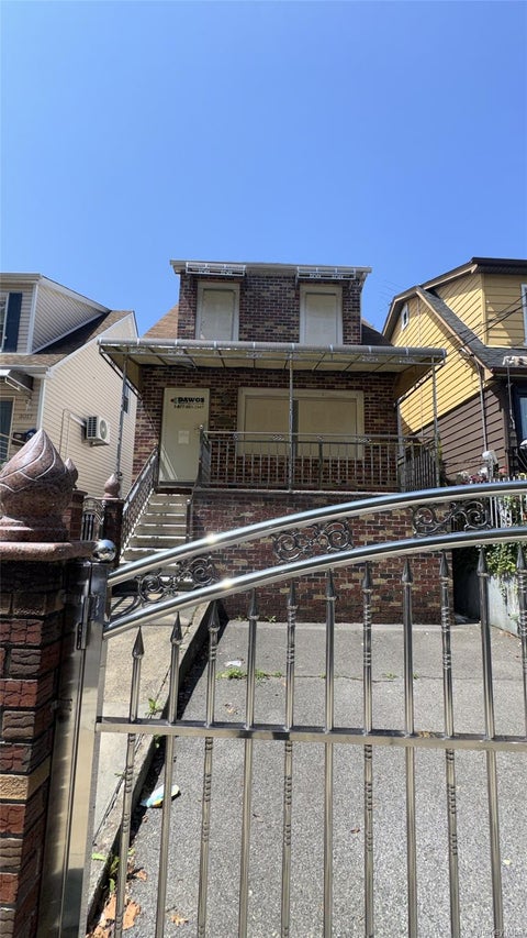 Homes For Sale - 3019 Mickle Avenue<br/> Bronx, NY 10469