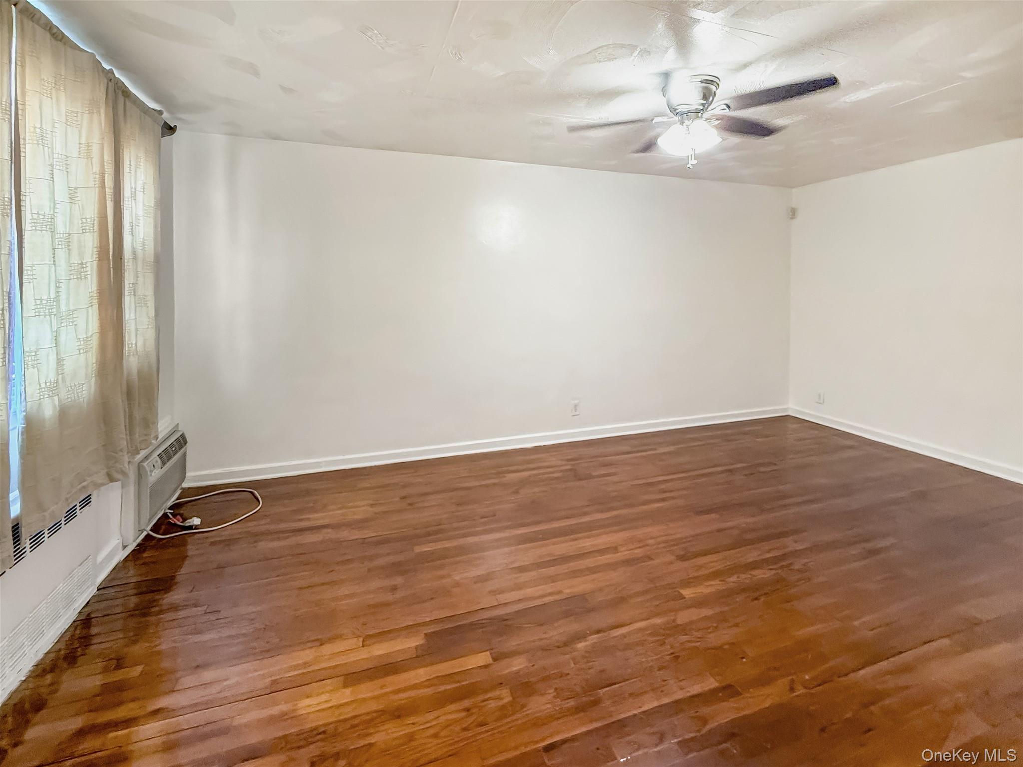 1043 E 57th Street