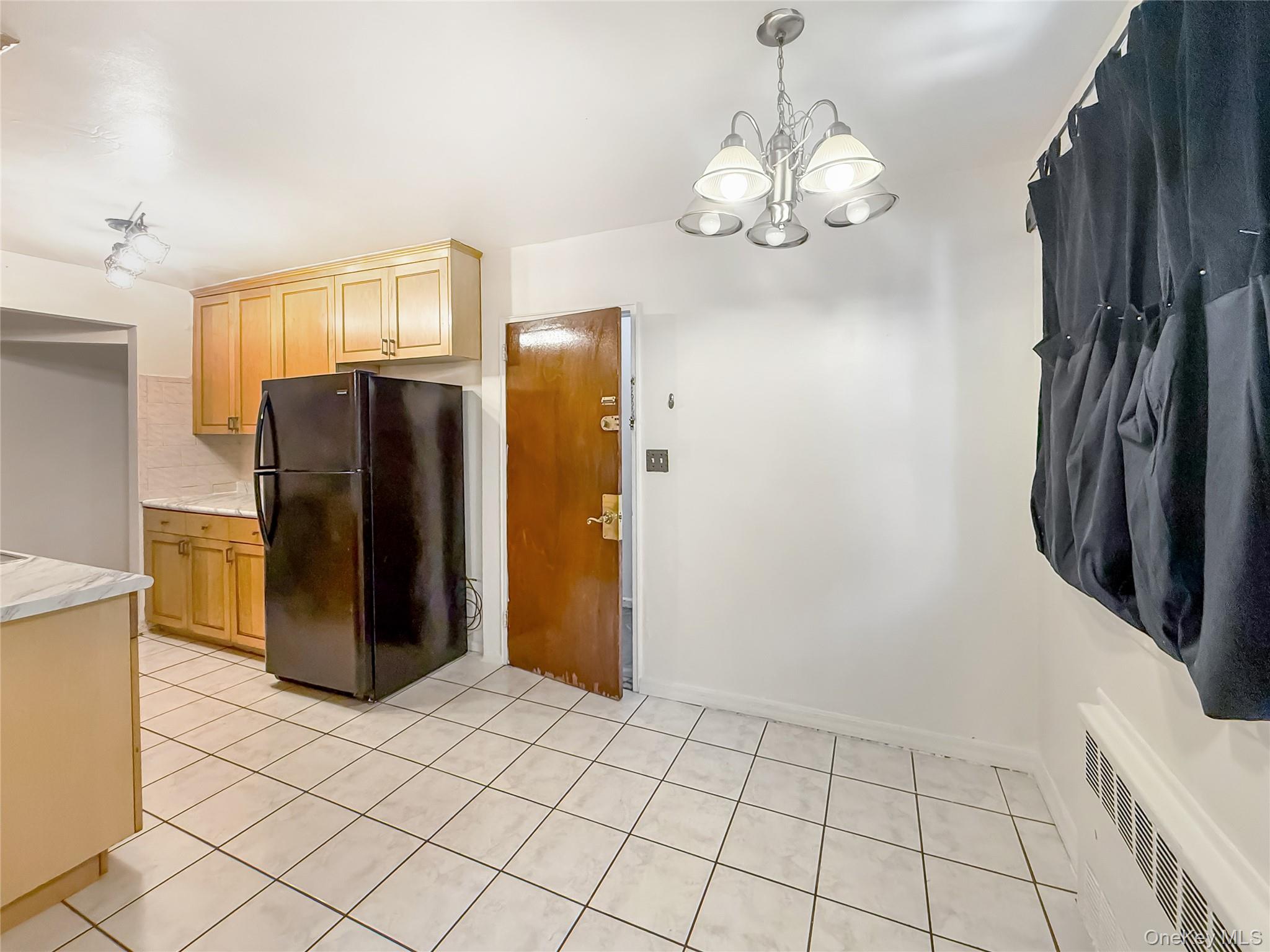 1043 E 57th Street