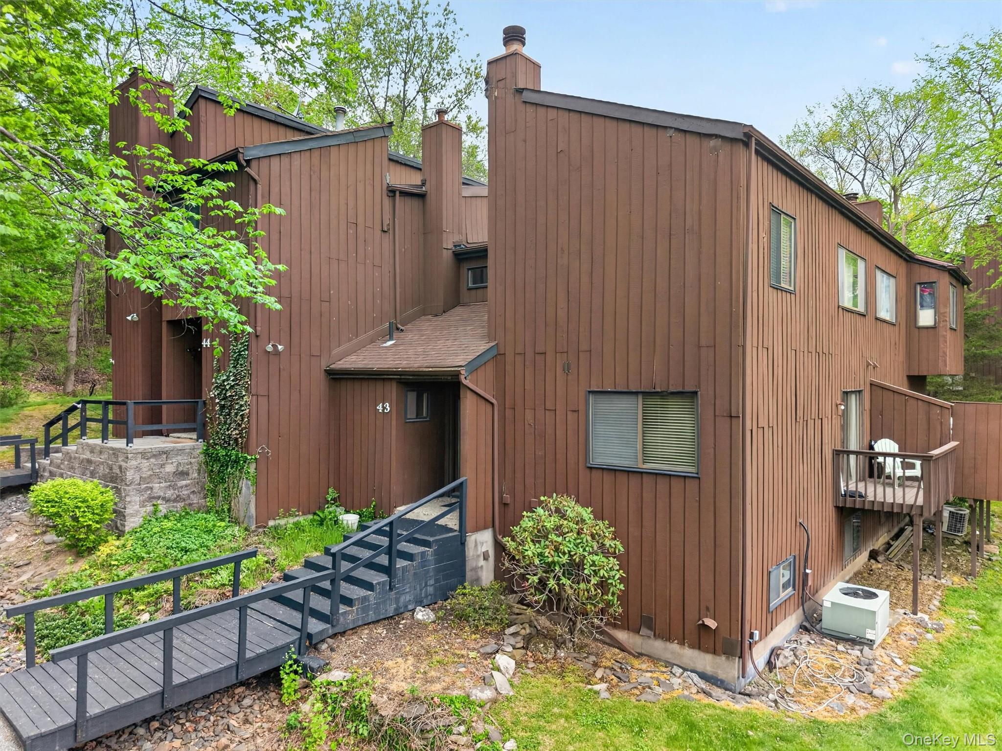 43 Redwood Drive