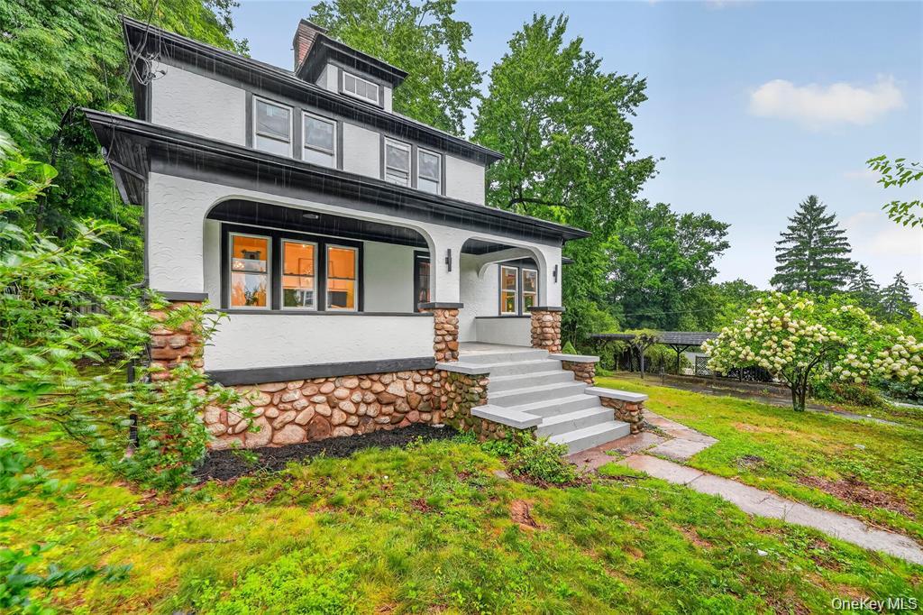 Photo of 16 Maple Avenue, West Nyack, NY 10994 (MLS # 1046144)