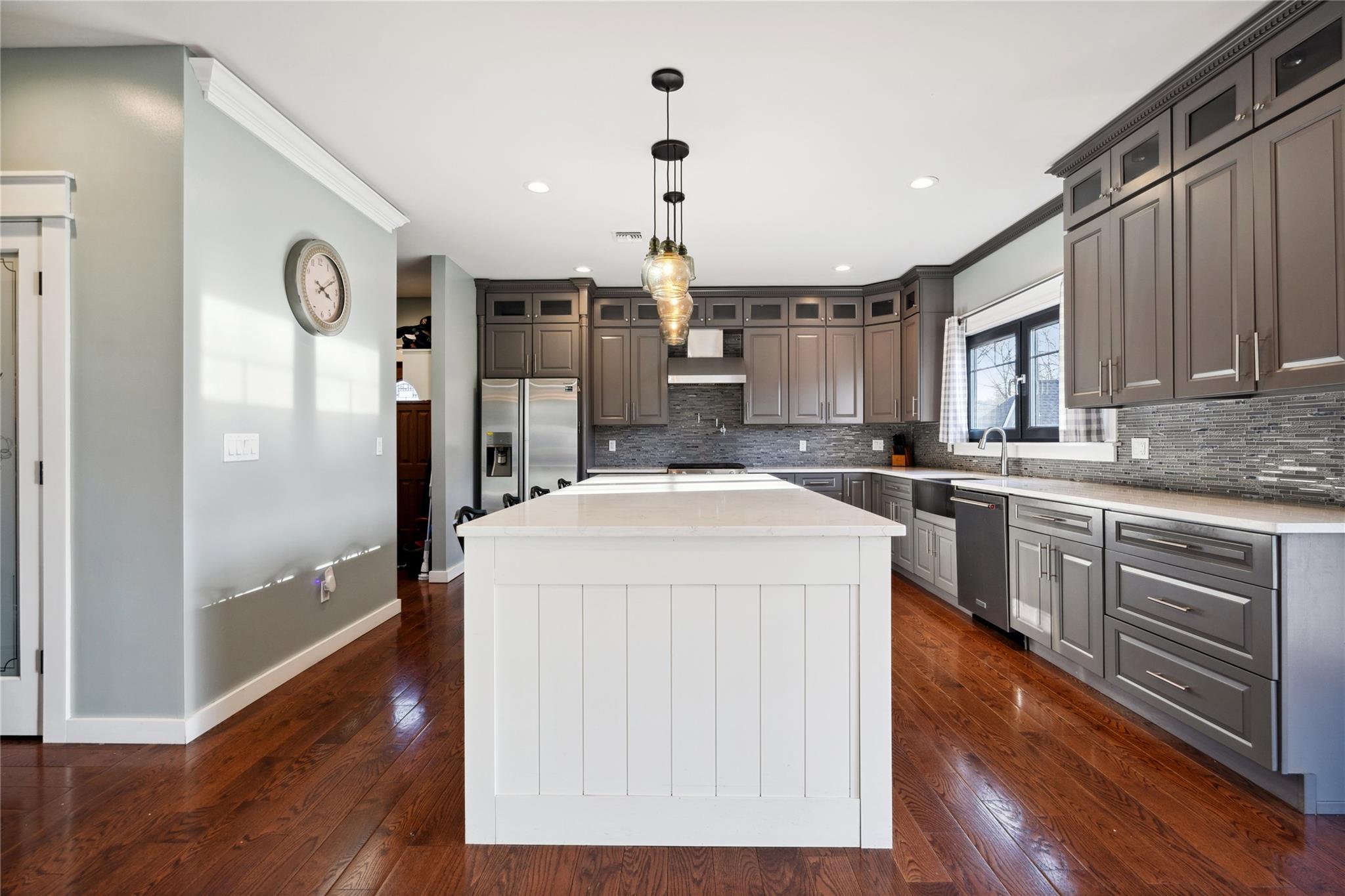 1260 Smithtown Avenue, Bohemia, New York image 24