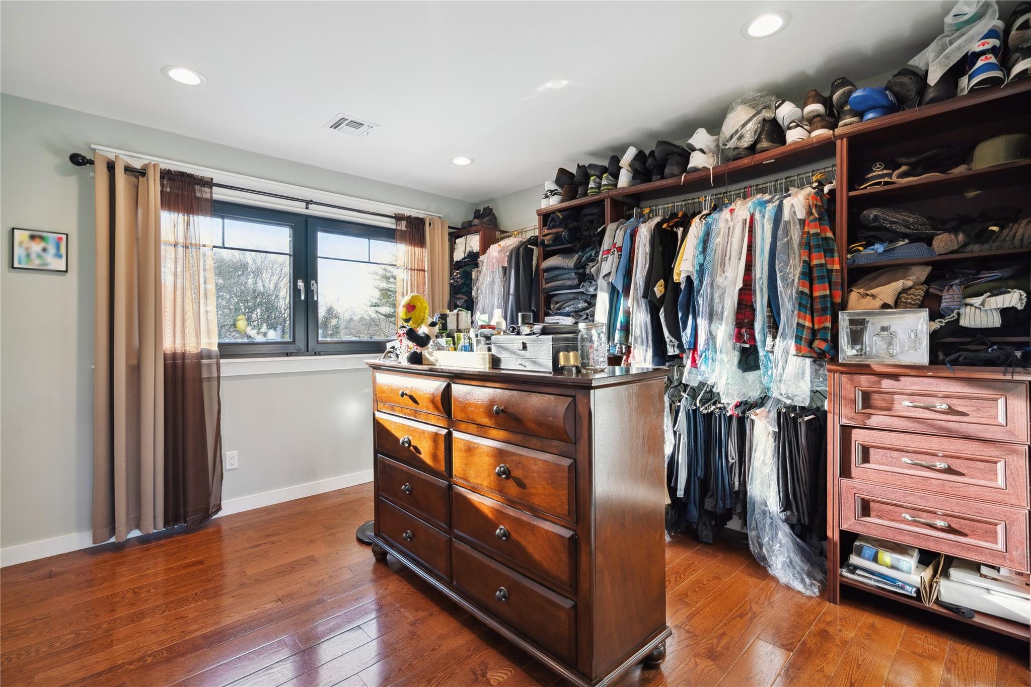1260 Smithtown Avenue, Bohemia, New York image 31