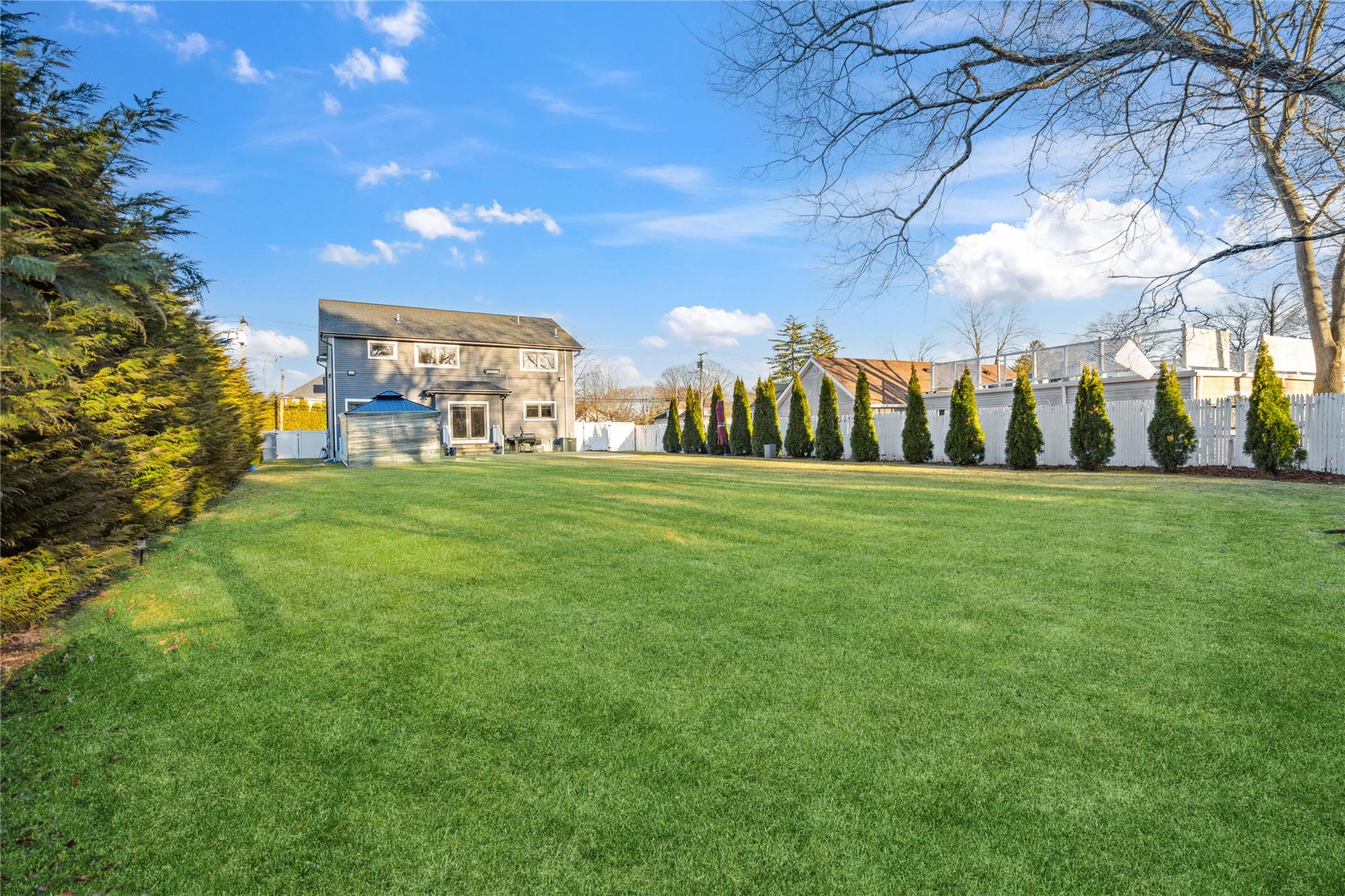 1260 Smithtown Avenue, Bohemia, New York image 38