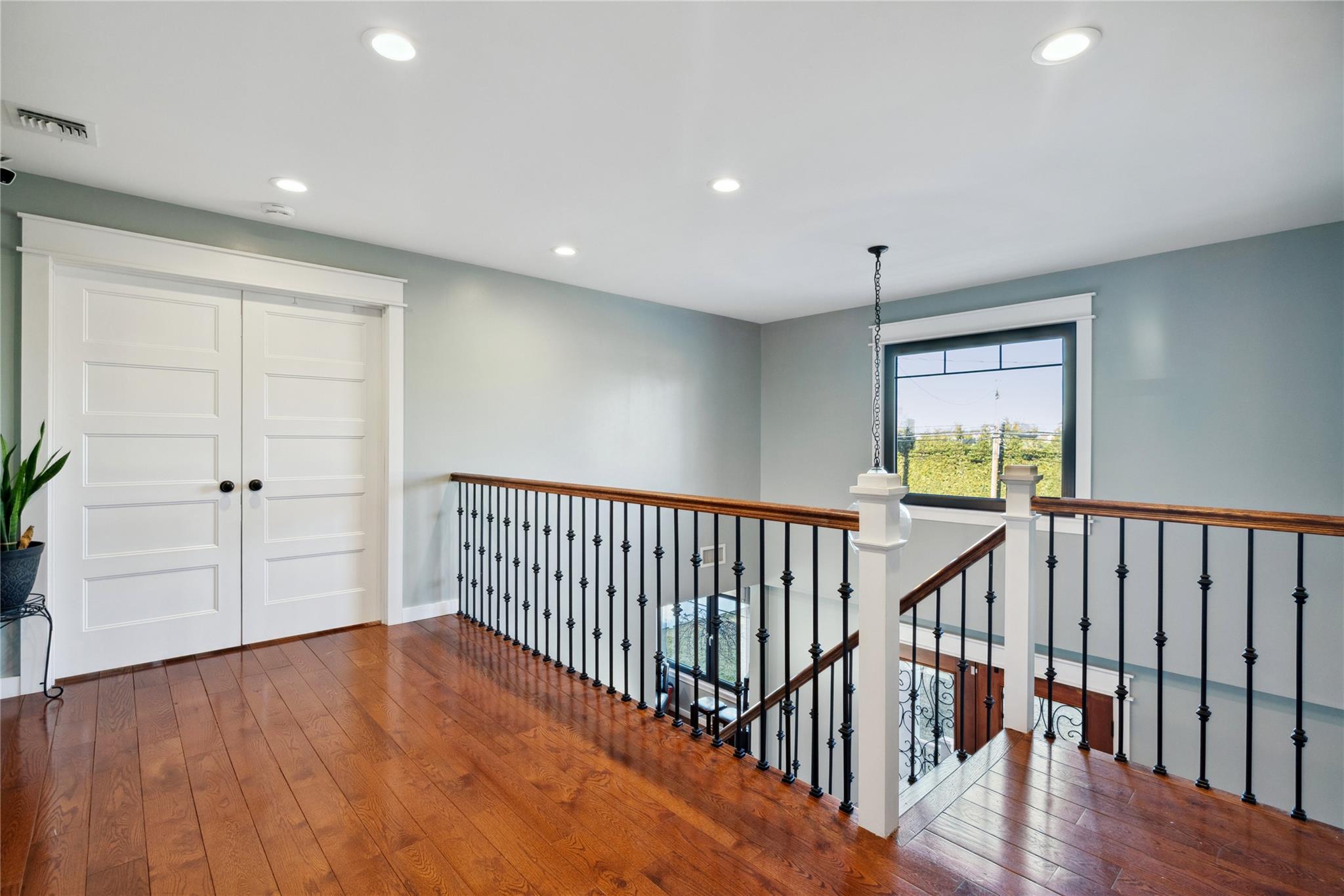 1260 Smithtown Avenue, Bohemia, New York image 26