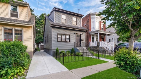 Homes For Sale - 128 E 238th Street<br/> Bronx, NY 10470