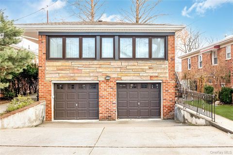 7115 167th Street, Fresh Meadows, NY 11365 - MLS#: 954964