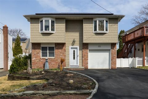 21 Godfrey Avenue, Bayville, NY 11709 - MLS#: 845574