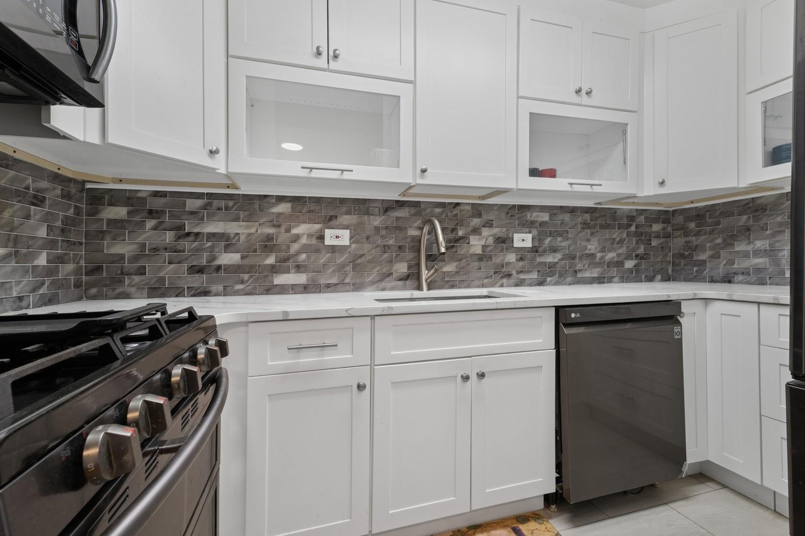 125-10 Queens Boulevard #1805, Kew Gardens, New York image 6