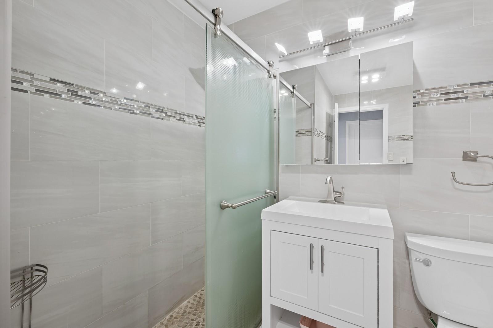 125-10 Queens Boulevard #1805, Kew Gardens, New York image 10
