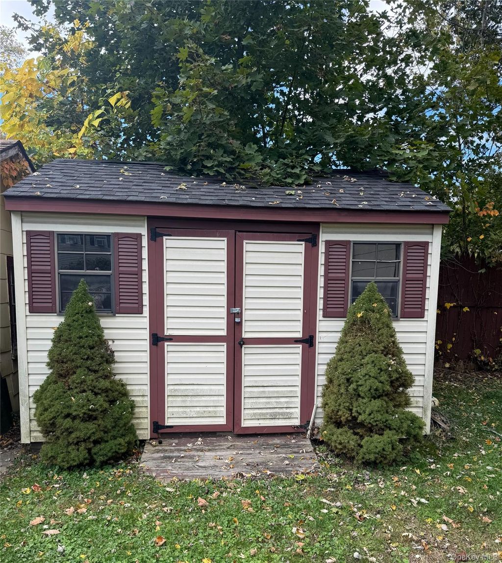 Photo of 8 E Marie Street, Hudson, NY 12534 (MLS # 939061)