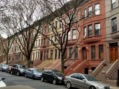 235 W 137th Street 1F New York (Manhattan) NY 10030