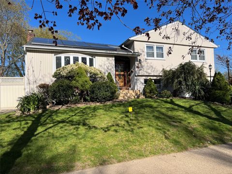 178 Gerhard Road Plainview NY 11803