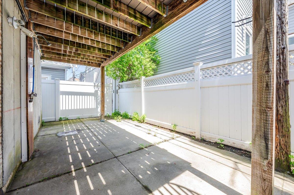 100 California Street, Long Beach, New York image 17