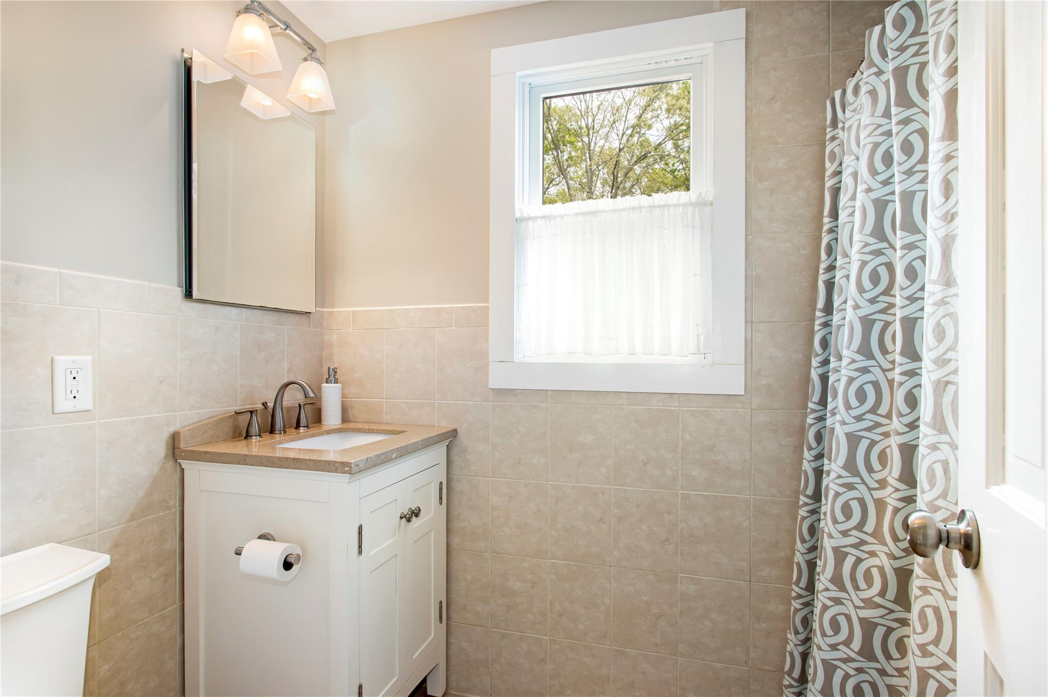 493 Water Mill Towd Road, Southampton, New York image 14