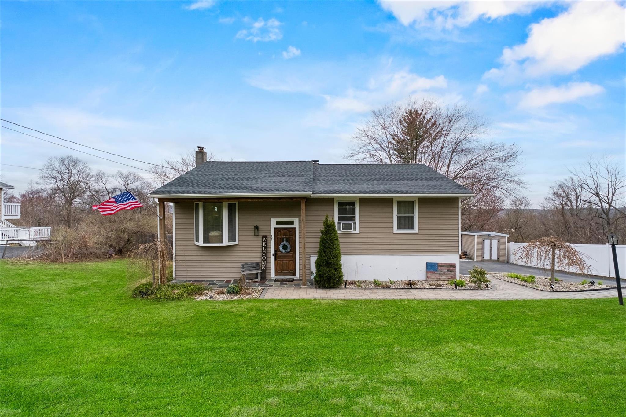 11 Trout Place, Mahopac, New York image 2