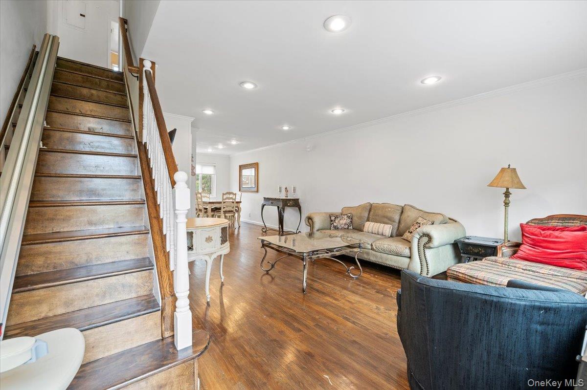 15-38 Bell Boulevard 232