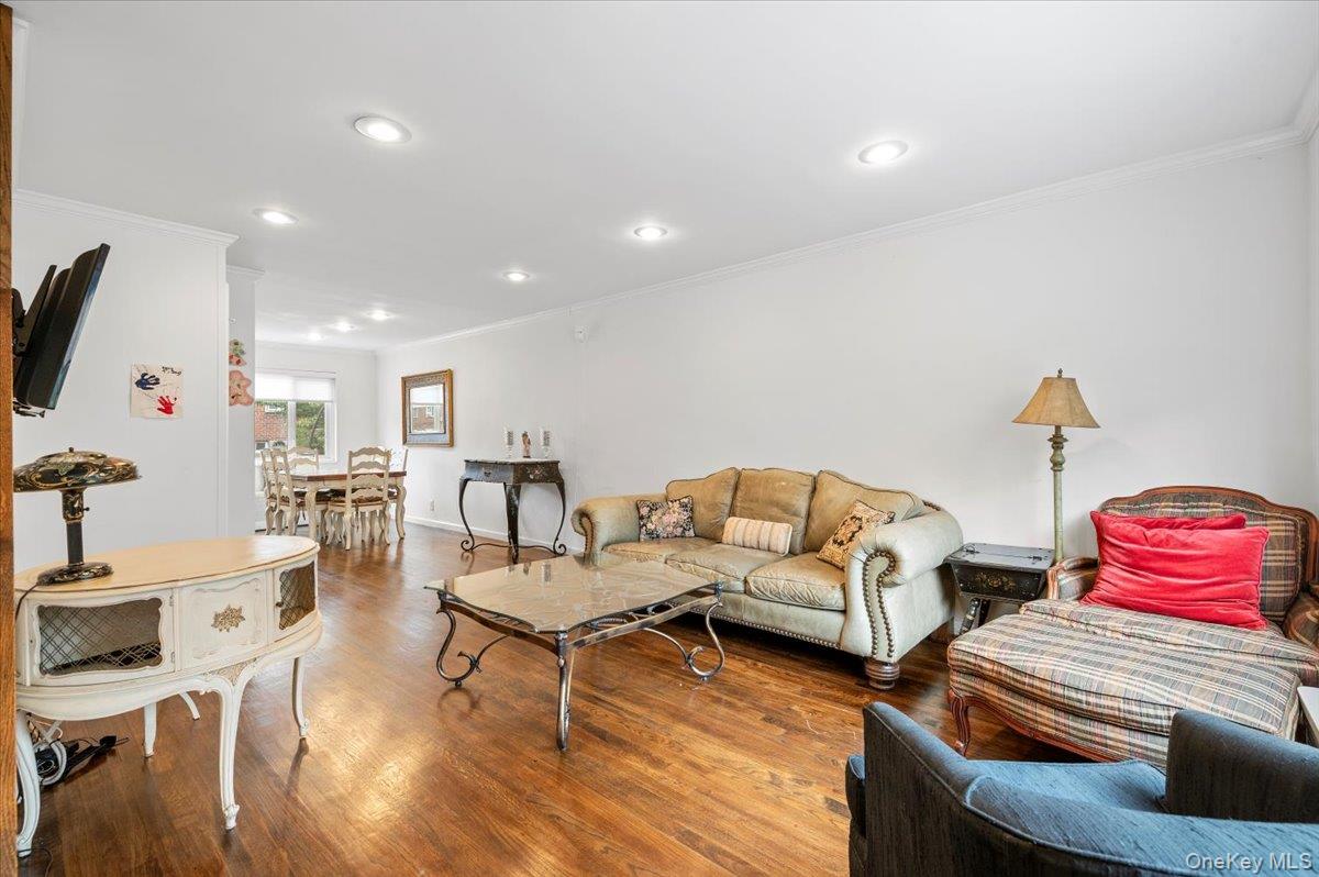 15-38 Bell Boulevard 232