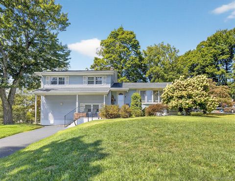 Homes For Sale - 24 Fairview Road<br/> Putnam County, Mahopac, NY 10541