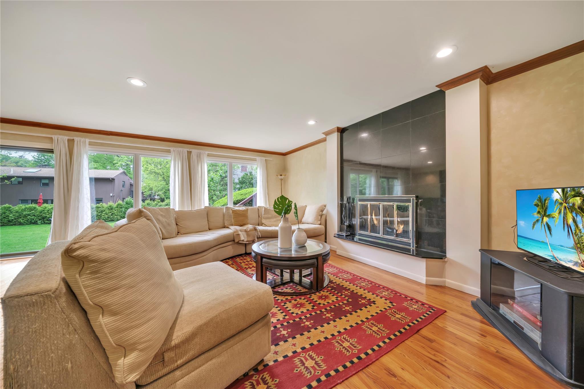 4 Bobby Close, Mamaroneck, New York image 13