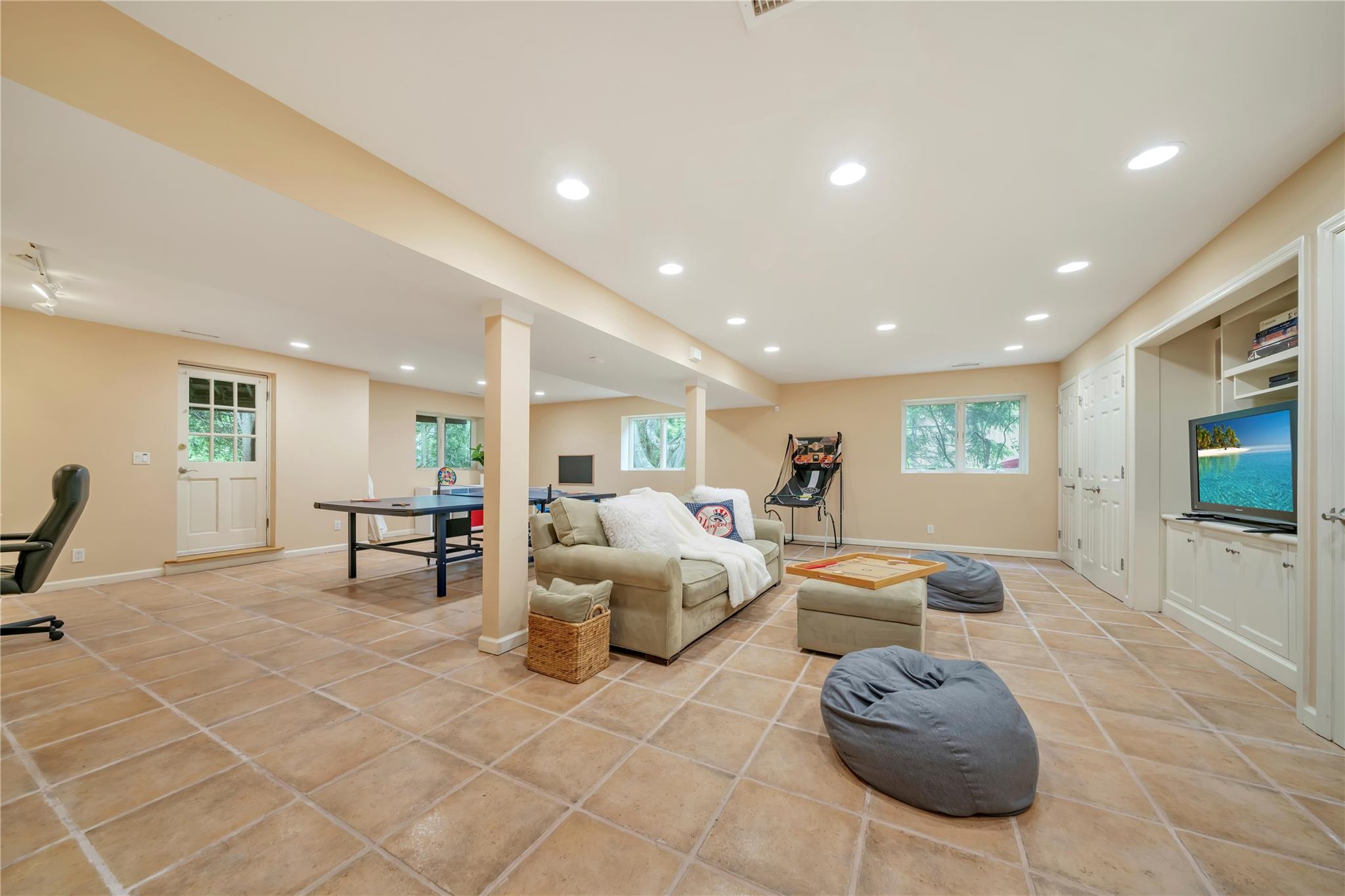 4 Bobby Close, Mamaroneck, New York image 33