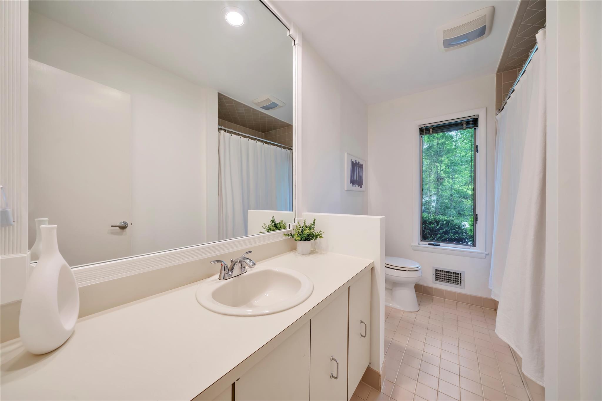 4 Bobby Close, Mamaroneck, New York image 28