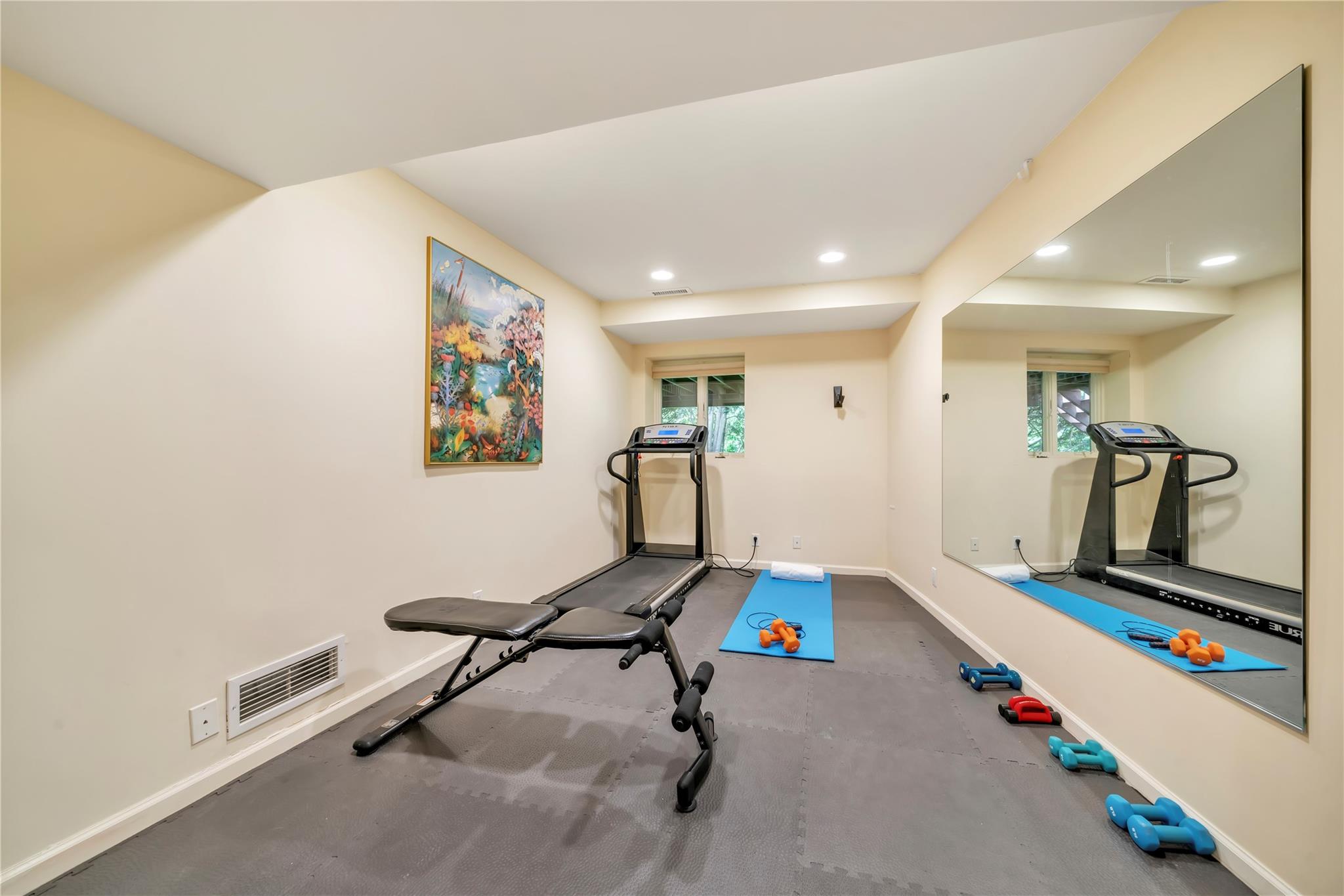 4 Bobby Close, Mamaroneck, New York image 34