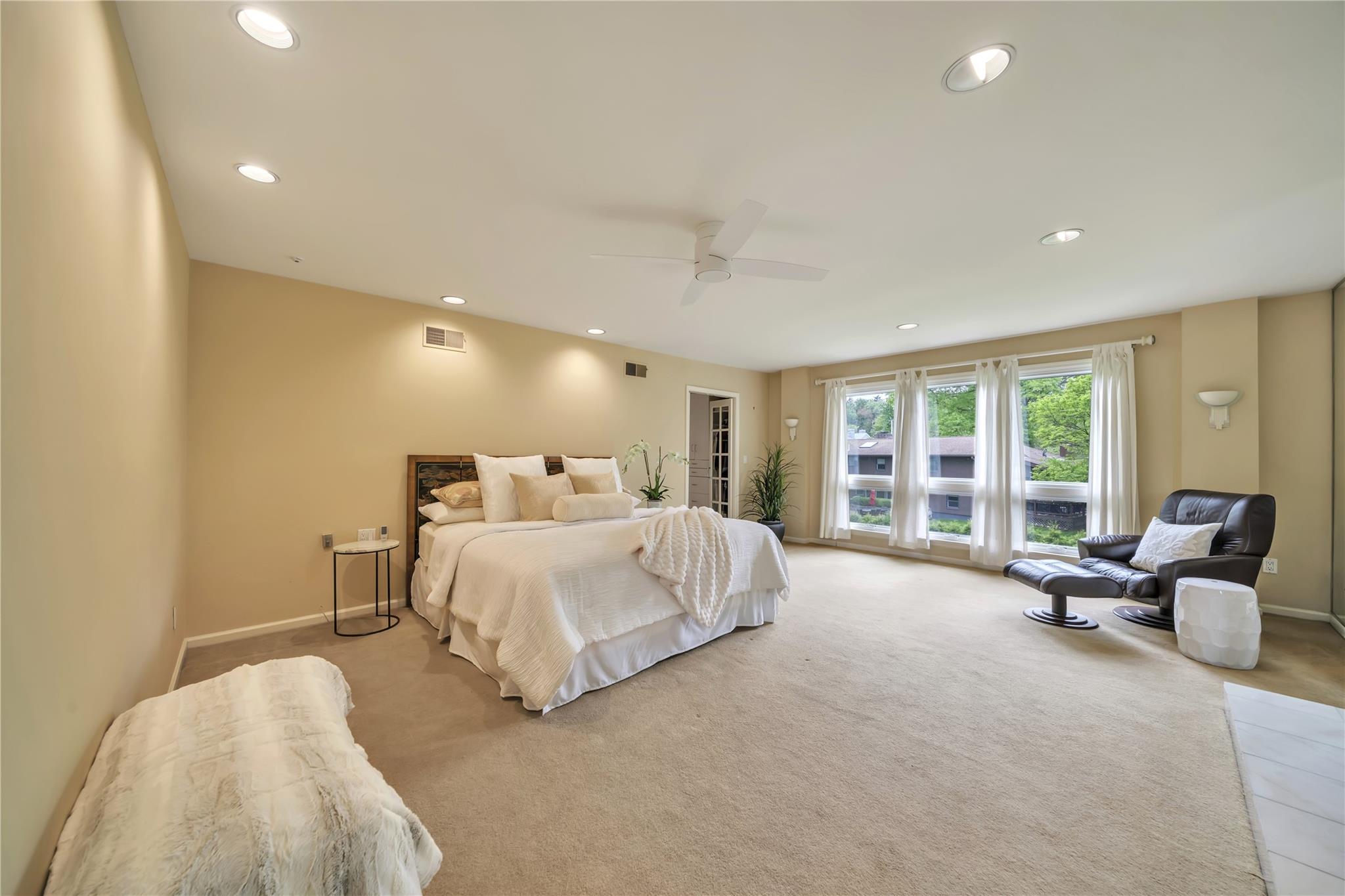 4 Bobby Close, Mamaroneck, New York image 17