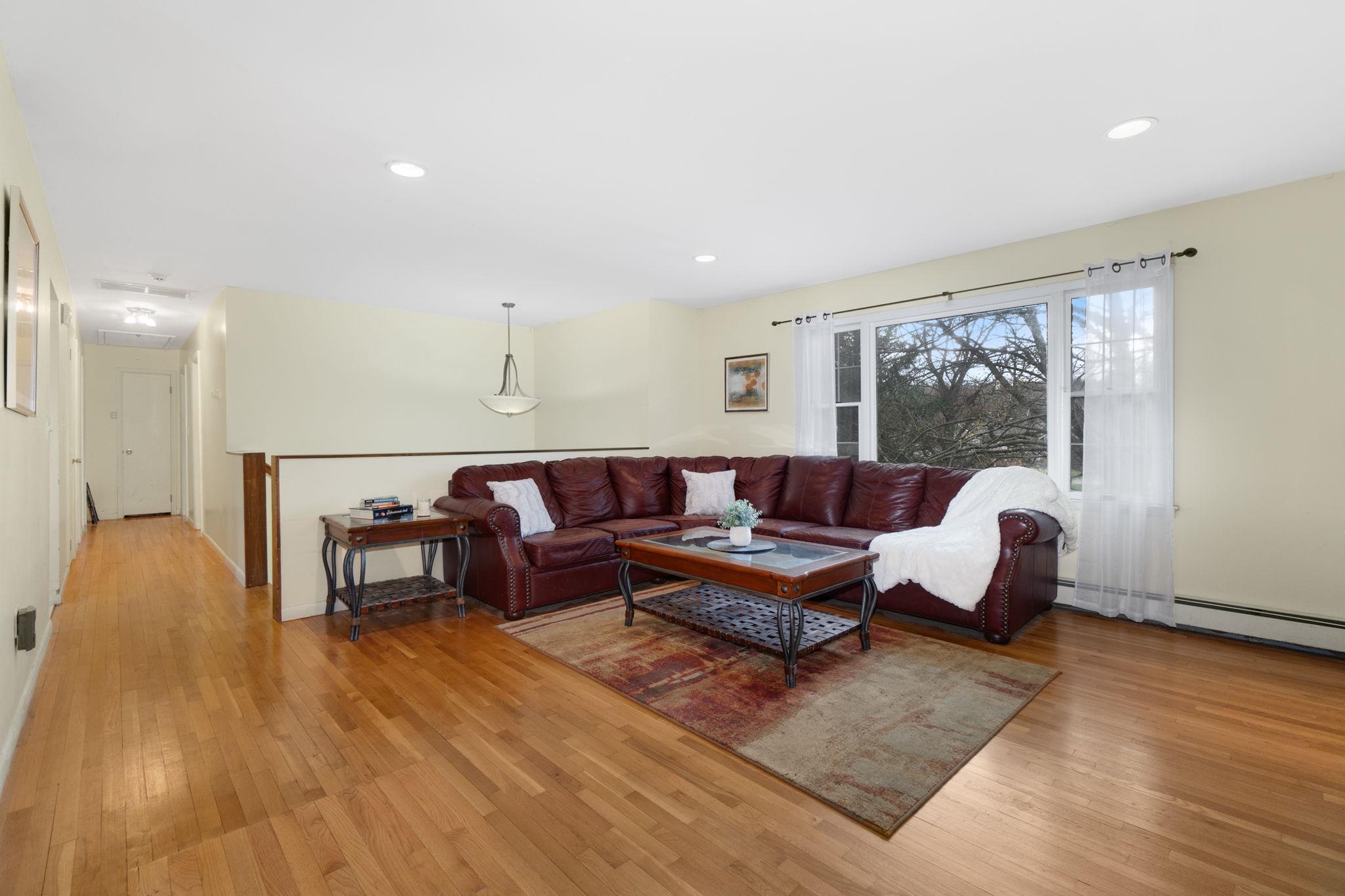 14 Ashley Lane, Cold Spring, New York image 3