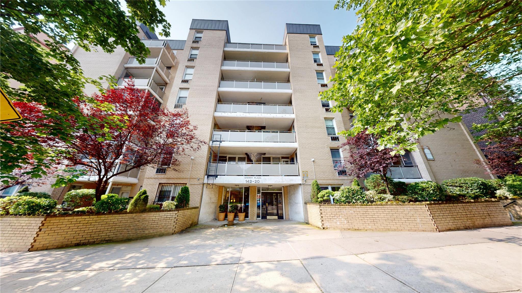 Property for Sale at 84th Drive 3K, Briarwood, Queens, NY - Bedrooms: 1 
Bathrooms: 1 
Rooms: 3  - $230,000