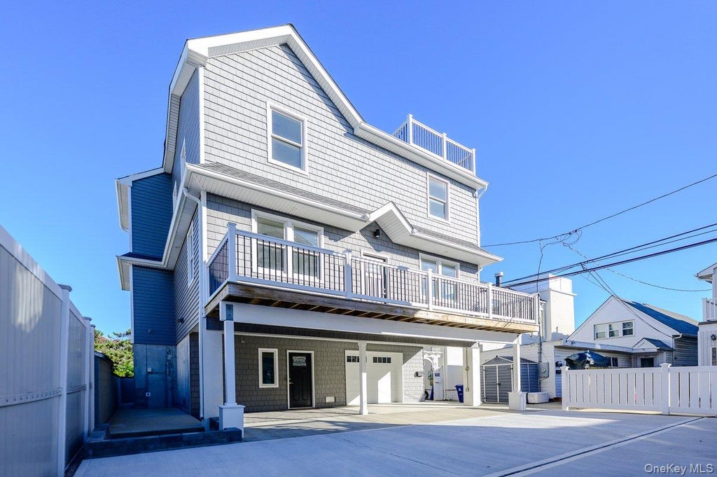 Photo of 12 Arizona Avenue, Long Beach, NY 11561 (MLS # 1066490)