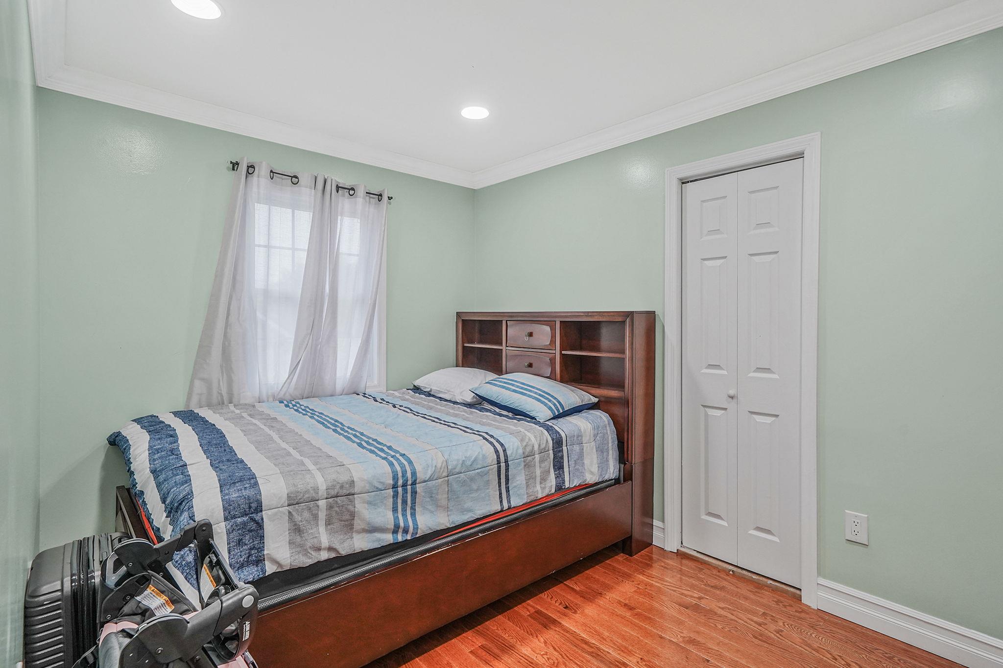 248 44th Street, Lindenhurst, New York image 19