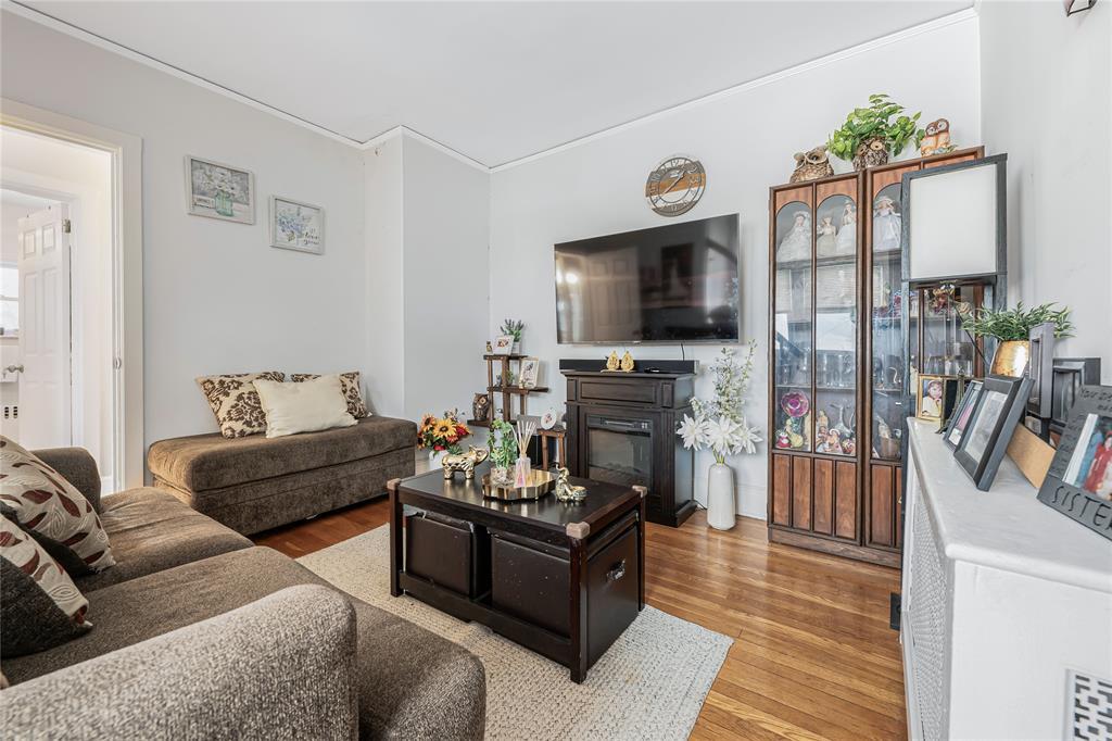 55 N Clark Place, Port Chester, New York image 13
