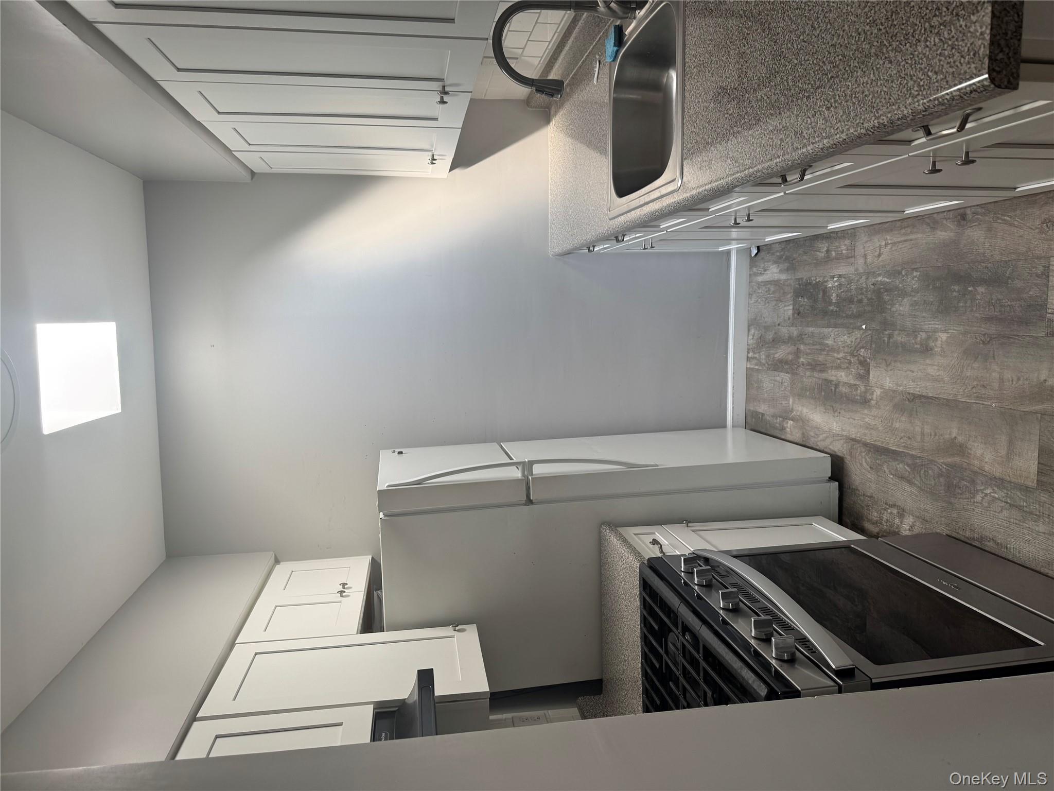 1270 Rosedale Avenue