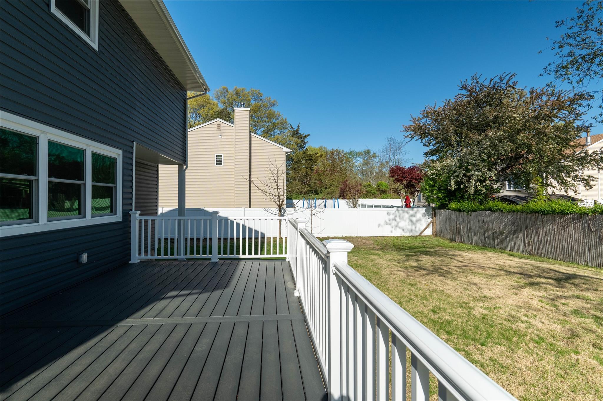 37 Amsterdam Street, Huntington, New York image 20