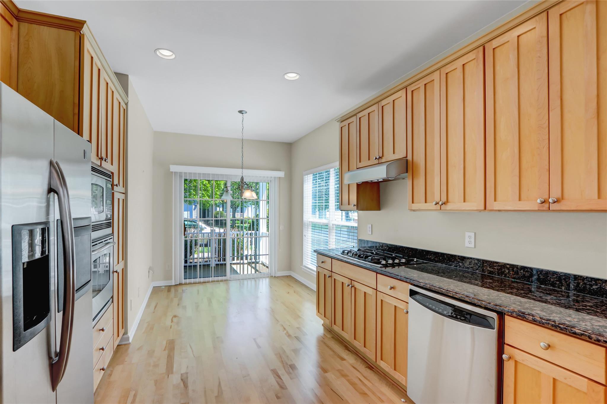 4 Oakhurst Court, Mount Sinai, New York image 19