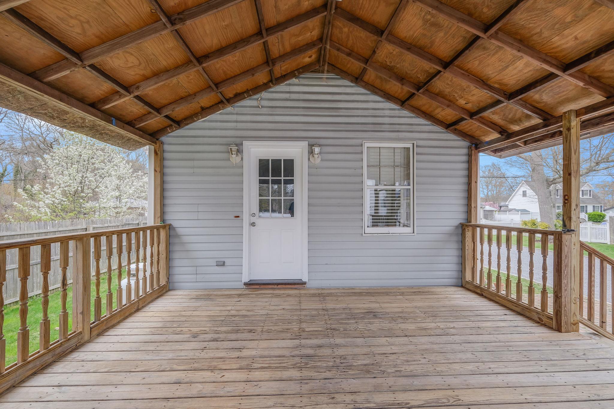 82 Wood Avenue, Mastic, Florida image 21