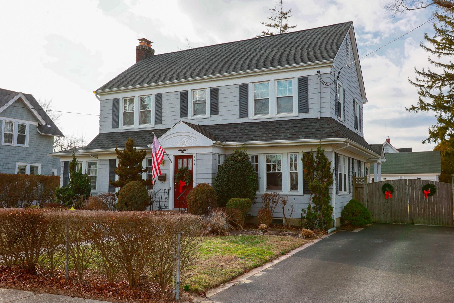 174 S Bay Avenue, Islip, New York image 2