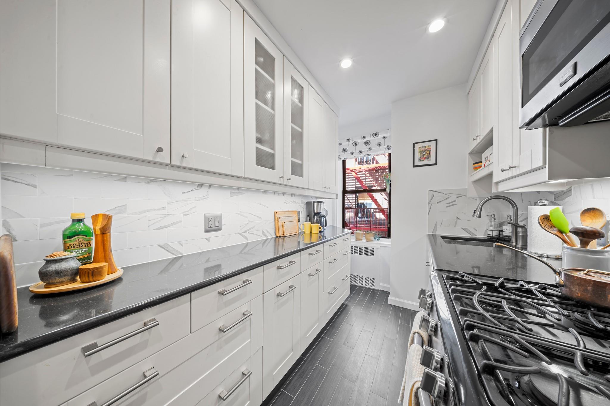 34-30 78th Street #3H, Jackson Heights, New York image 9
