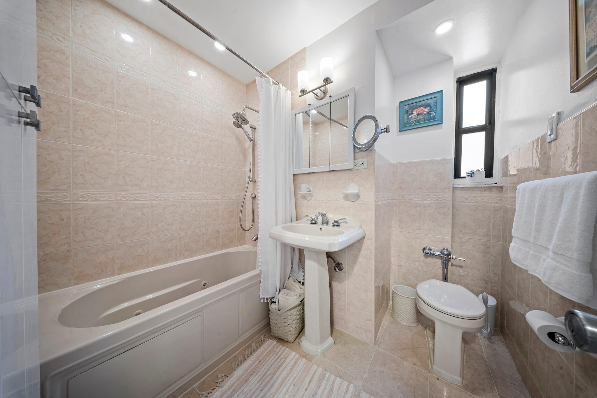 34-30 78th Street #3H, Jackson Heights, New York image 15