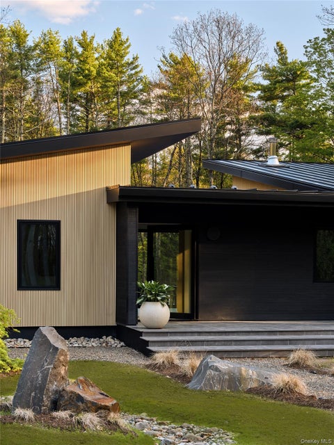 Tiny photo for 2 Stonecreek Road, Woodstock, NY 12498 (MLS # 1004041)