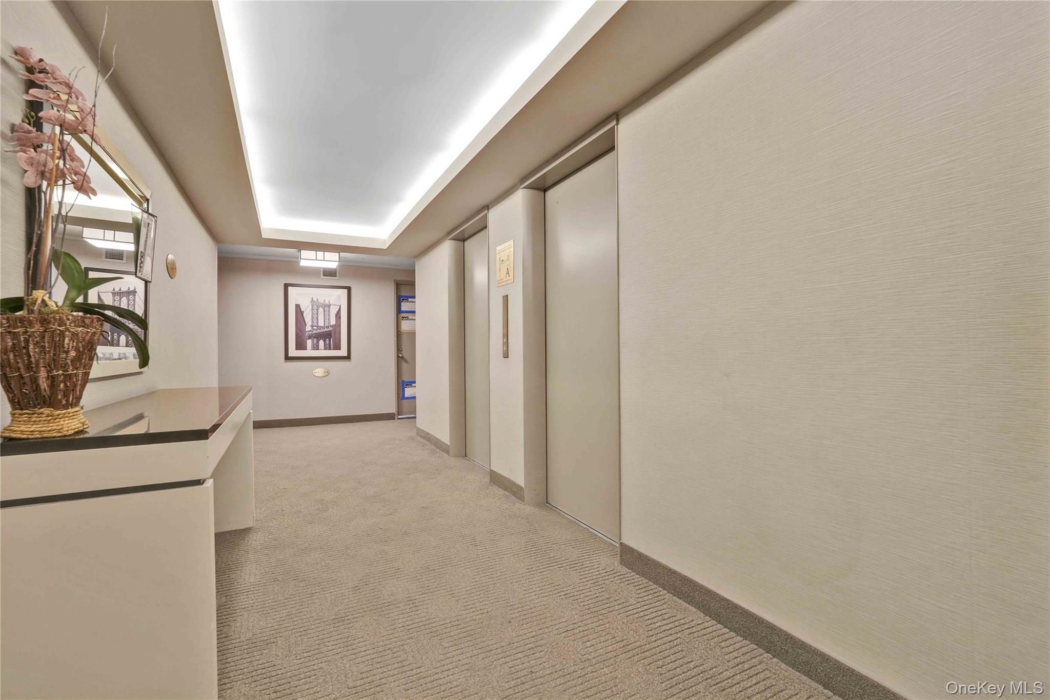 20 E 9th Street 14O