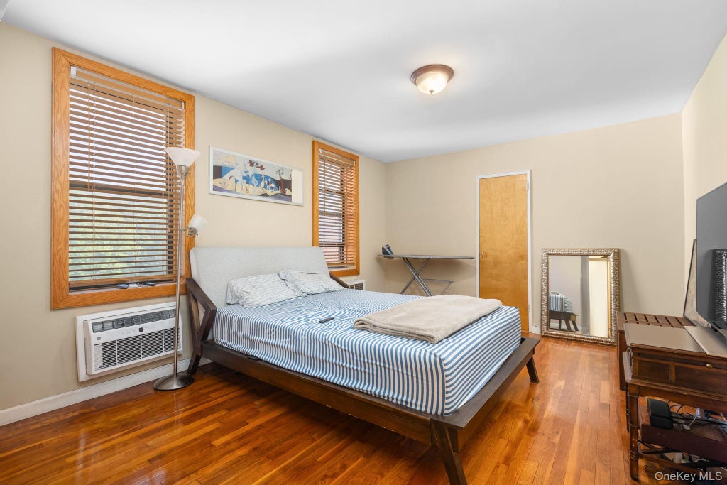 Photo of 814 Tilden Street Tilden Street ST #6C, Bronx, NY 10467 (MLS # 1061185)