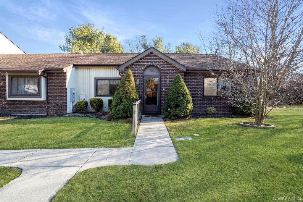 Photo of 36 Blue Point Road E, Holtsville, NY 11742 (MLS # 960649)