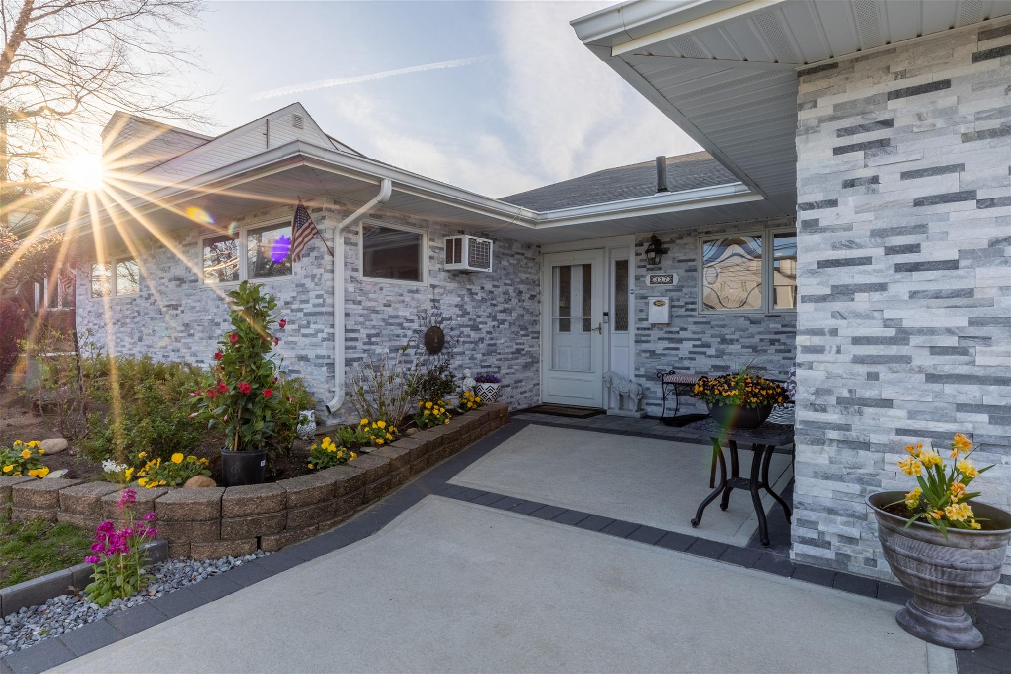 327 Niles Street, Oceanside, New York image 38