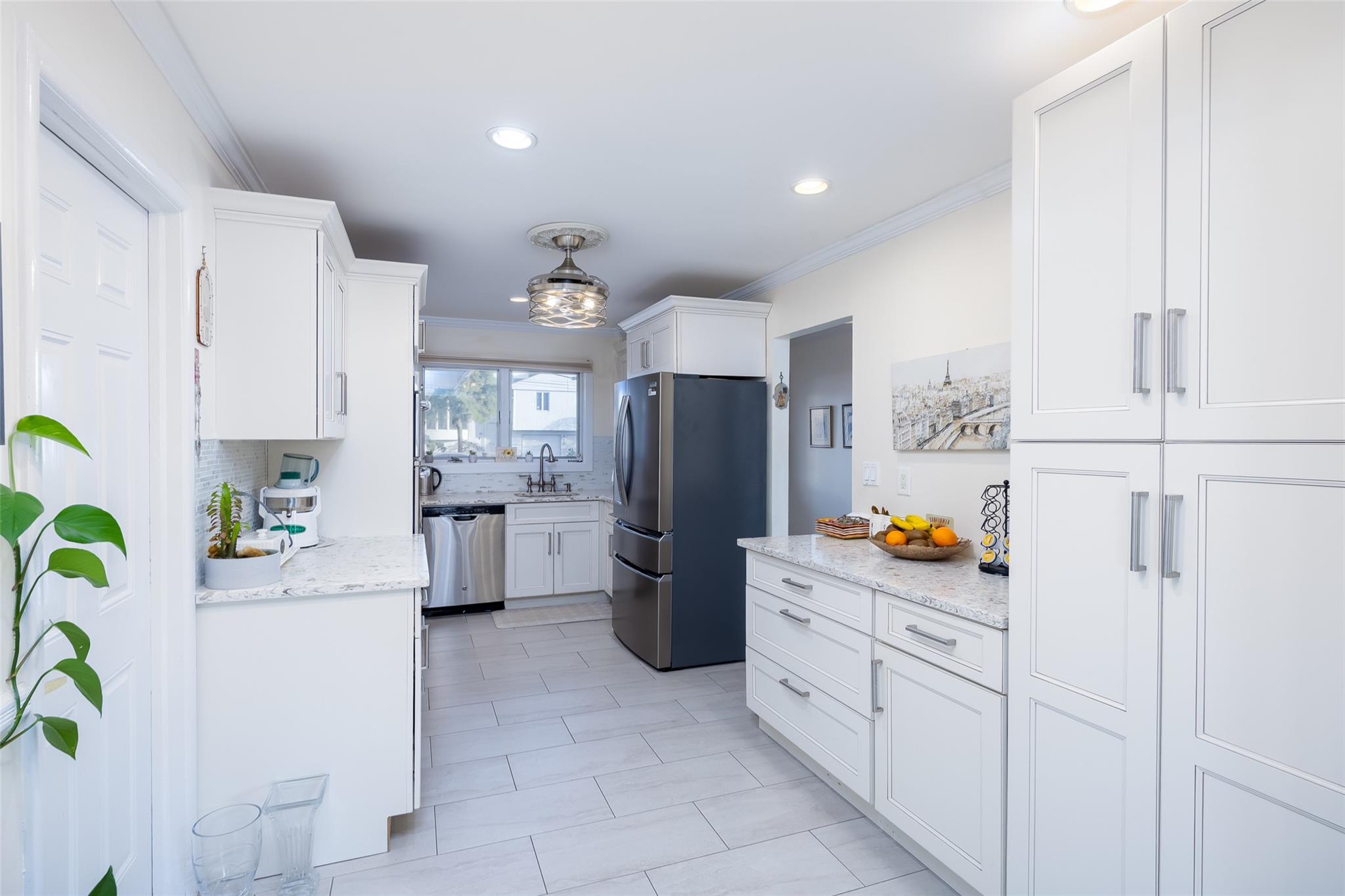 327 Niles Street, Oceanside, New York image 8