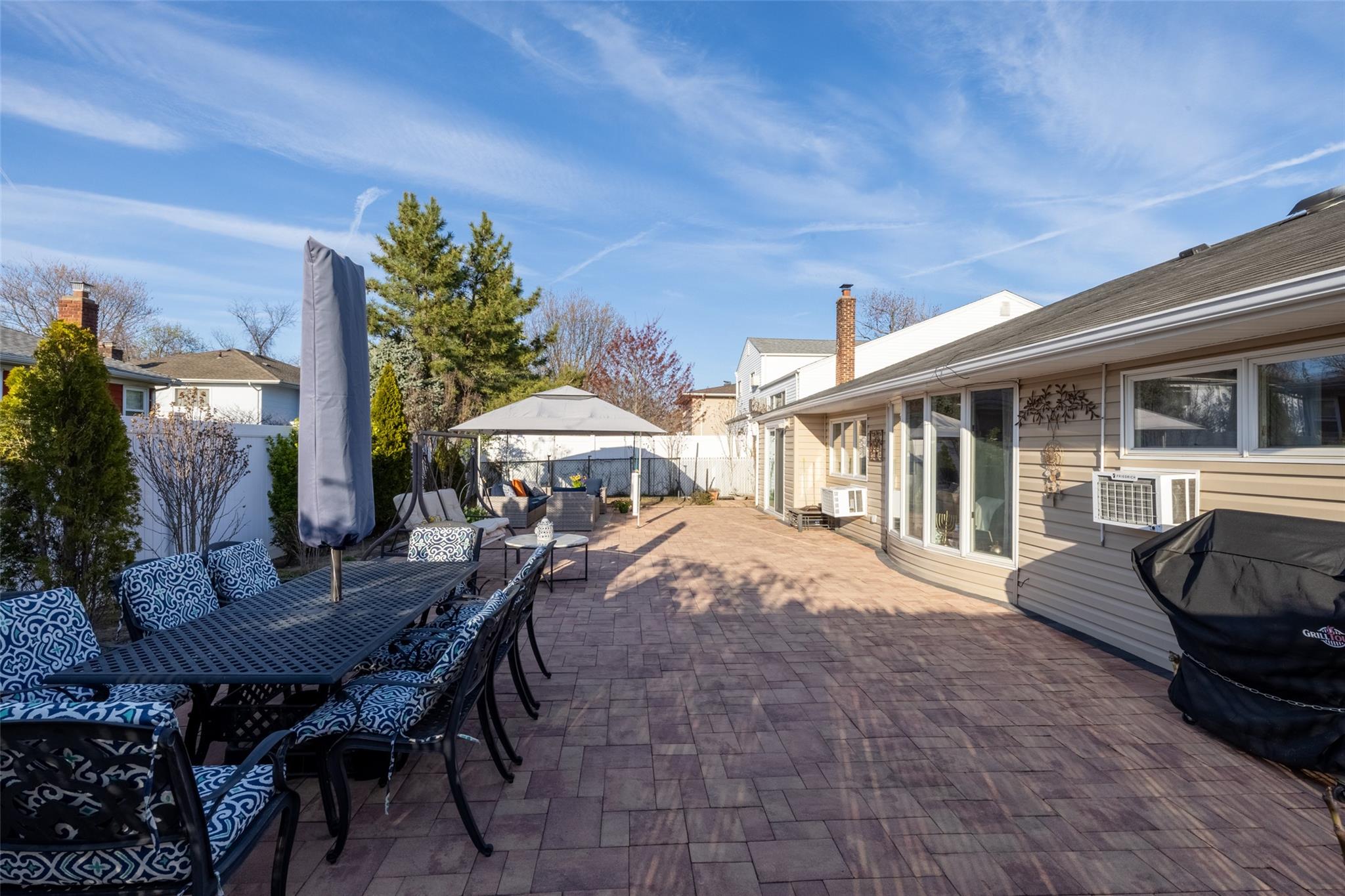 327 Niles Street, Oceanside, New York image 42