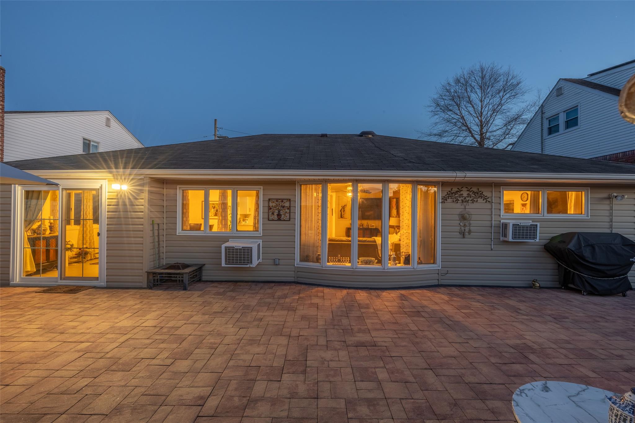 327 Niles Street, Oceanside, New York image 5