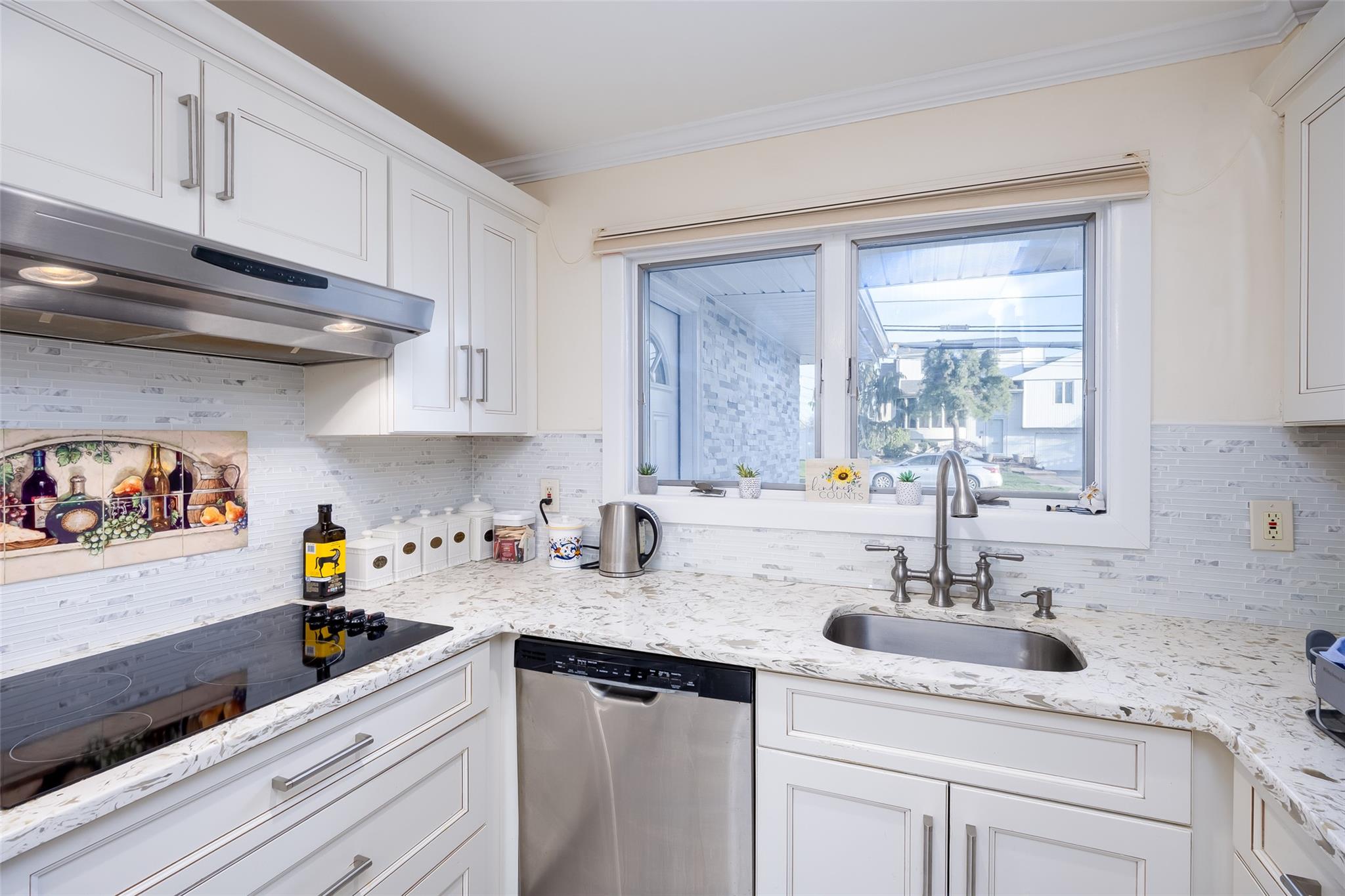 327 Niles Street, Oceanside, New York image 10
