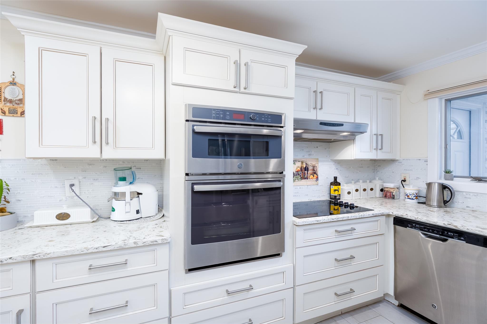 327 Niles Street, Oceanside, New York image 9